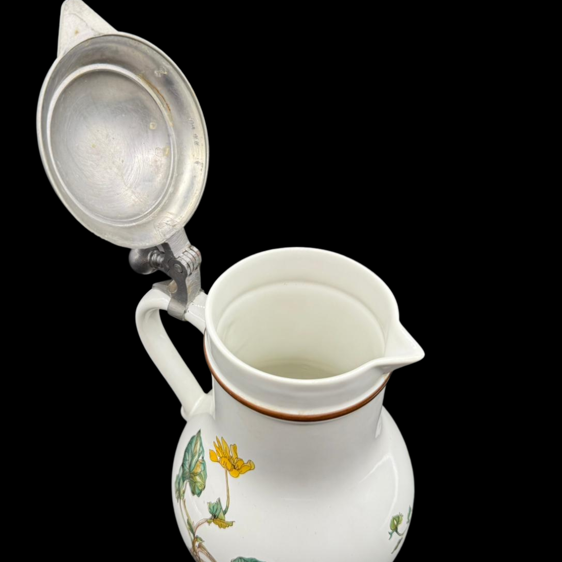 Villeroy & Boch Botanica: Krug mit Zinndeckel - gelbe Blume (7121076879497)