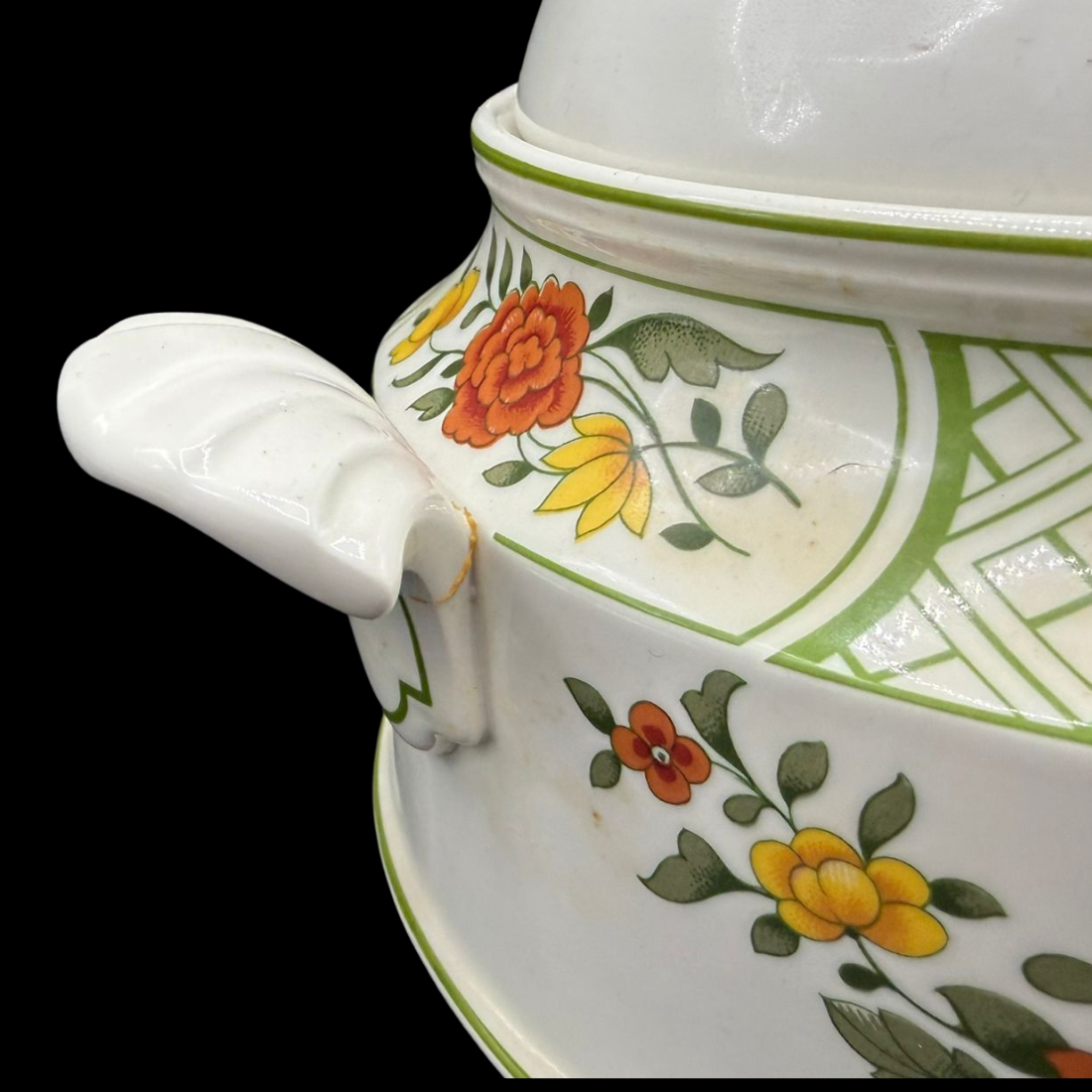 Villeroy & Boch Summerday: Terrine / Suppenterrine ohne Deckel - mittel und Griff geklebt