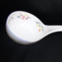 Villeroy & Boch Mariposa: Suppenkelle / Suppenschöpfer aus Porzellan (7120810147977)