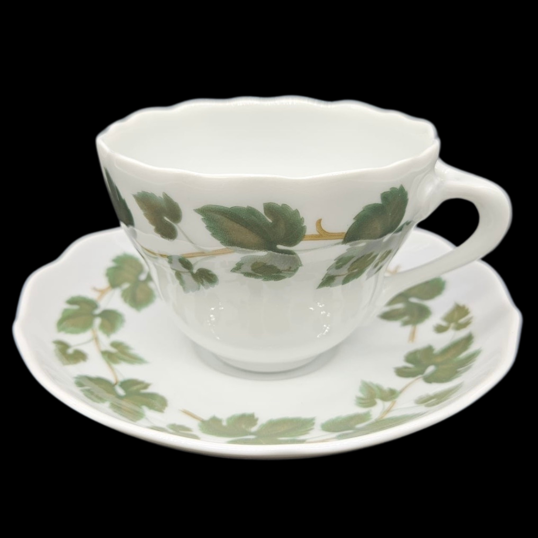 Hutschenreuther Weinblätter: Kaffeetasse / Tasse mit Unterteller (15004263579972)