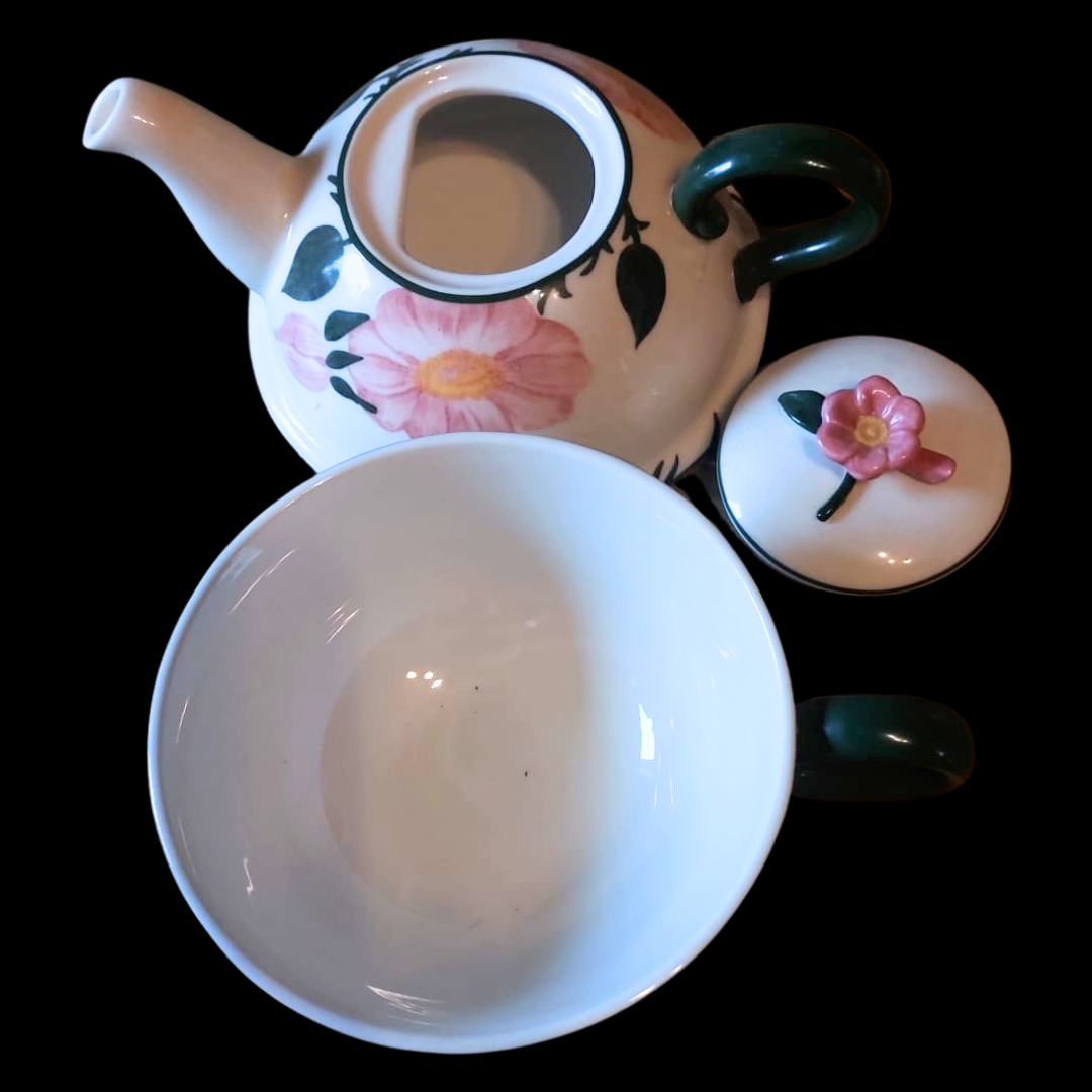 Villeroy & Boch Wildrose: Tea for one / Teekanne mit Tasse Charm (14900487946564)