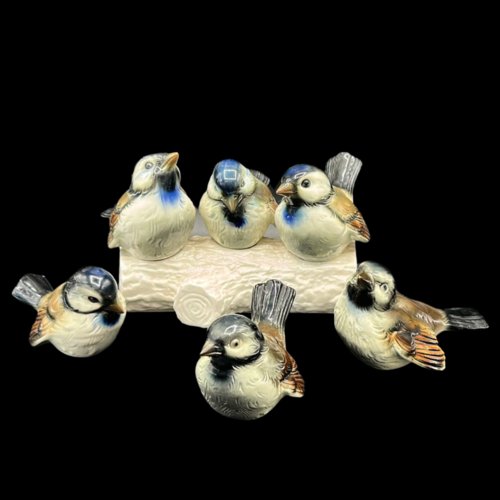 Goebel: Figuren-Set mit sechs Spatzen / Vögel / Sammelfiguren aus Porz – Porzellanladen Gabi Schmitt