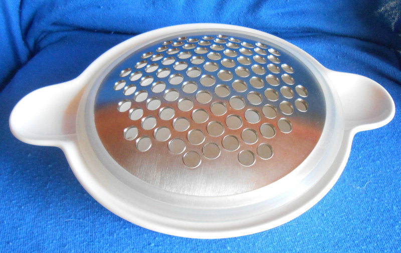 Villeroy & Boch: zweiteilige Käsereibe - neu und unbenutzt Porzellanladen.online (7120704635017)