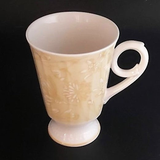 Villeroy & Boch My Garden Daisy: Kaffeebecher / Henkelbecher / hohe Kaffeetasse Villeroy & Boch (7121100406921)