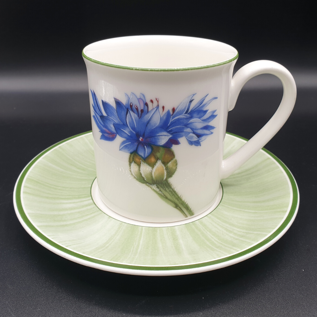 Villeroy & Boch Flora: Henkelbecher / Kaffeebecher mit Unterteller Bleuet Villeroy & Boch (7120983261321)