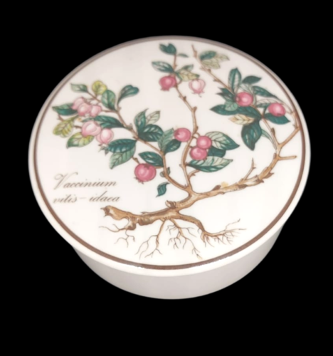 Villeroy & Boch Botanica: Deckeldose 15 cm Vaccinium vitis - idaea Motiv 2 (7178333683849)