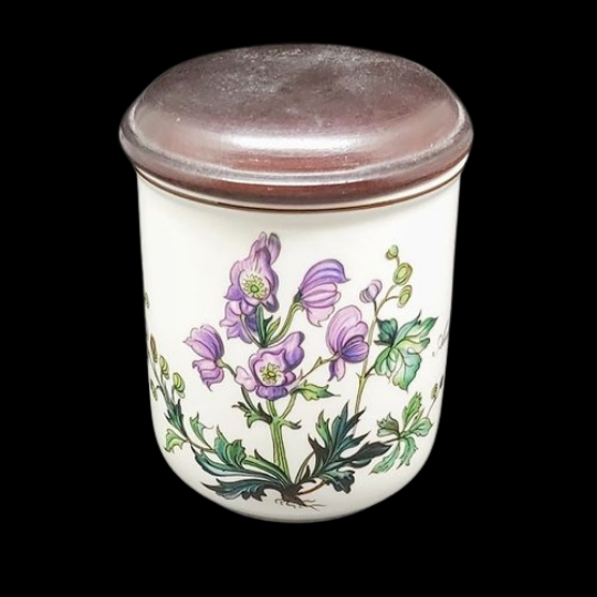 Villeroy & Boch Botanica: Haushaltsdose / Vorratsdose mit Holzdeckel - 10,5 cm Aconitum Villeroy & Boch (7120916840585)