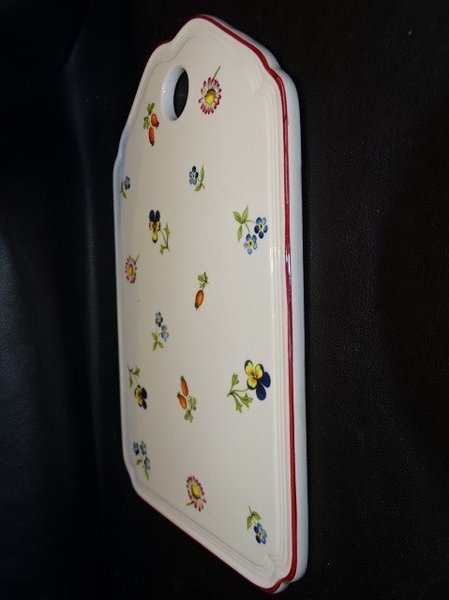Villeroy & Boch Petite Fleur: Brettchen / Frühstücksbrettchen / Porzellanbrettchen Porzellanladen.online (7120875487369)