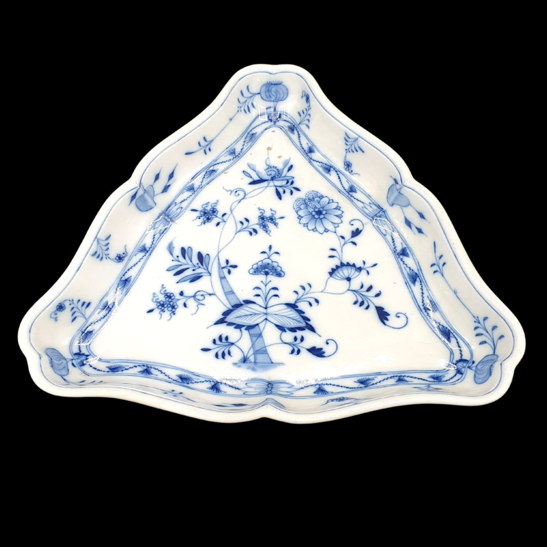 Stadt Meissen Zwiebelmuster: Schale, dreieckig / Dreiecksschale Hutschenreuther (7120797106313)