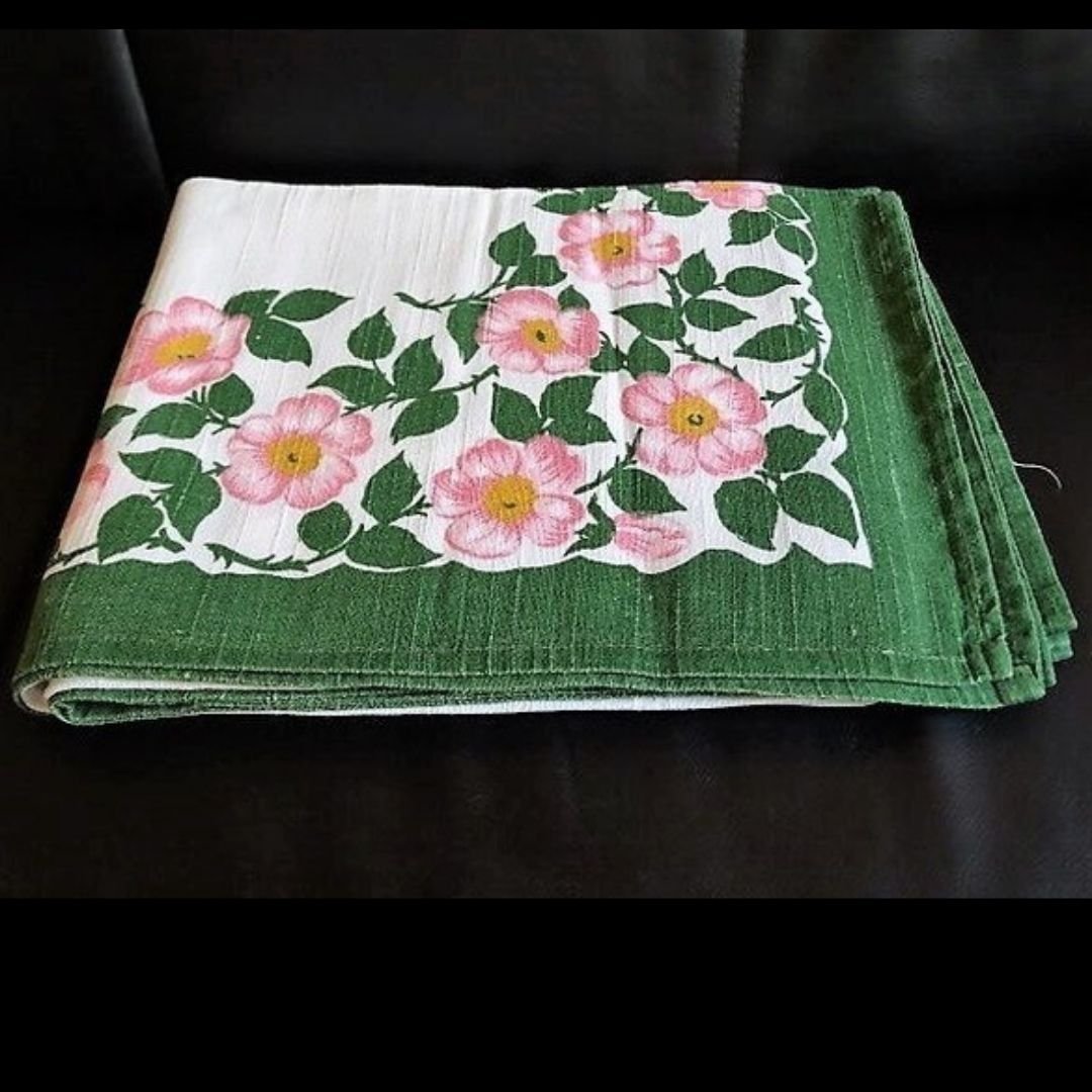 Villeroy & Boch Wildrose: Tischdecke / Decke aus Stoff - ca 146 x 125 Villeroy & Boch (7120903438473)