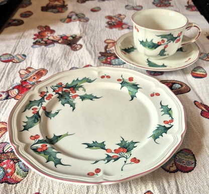 Villeroy & Boch Holly: Kaffeetasse / Teetasse / Tasse mit Unterteller - Weihnachten (15123863667012) (15123869991236) (15123883819332) (15123888898372) (15123906822468)