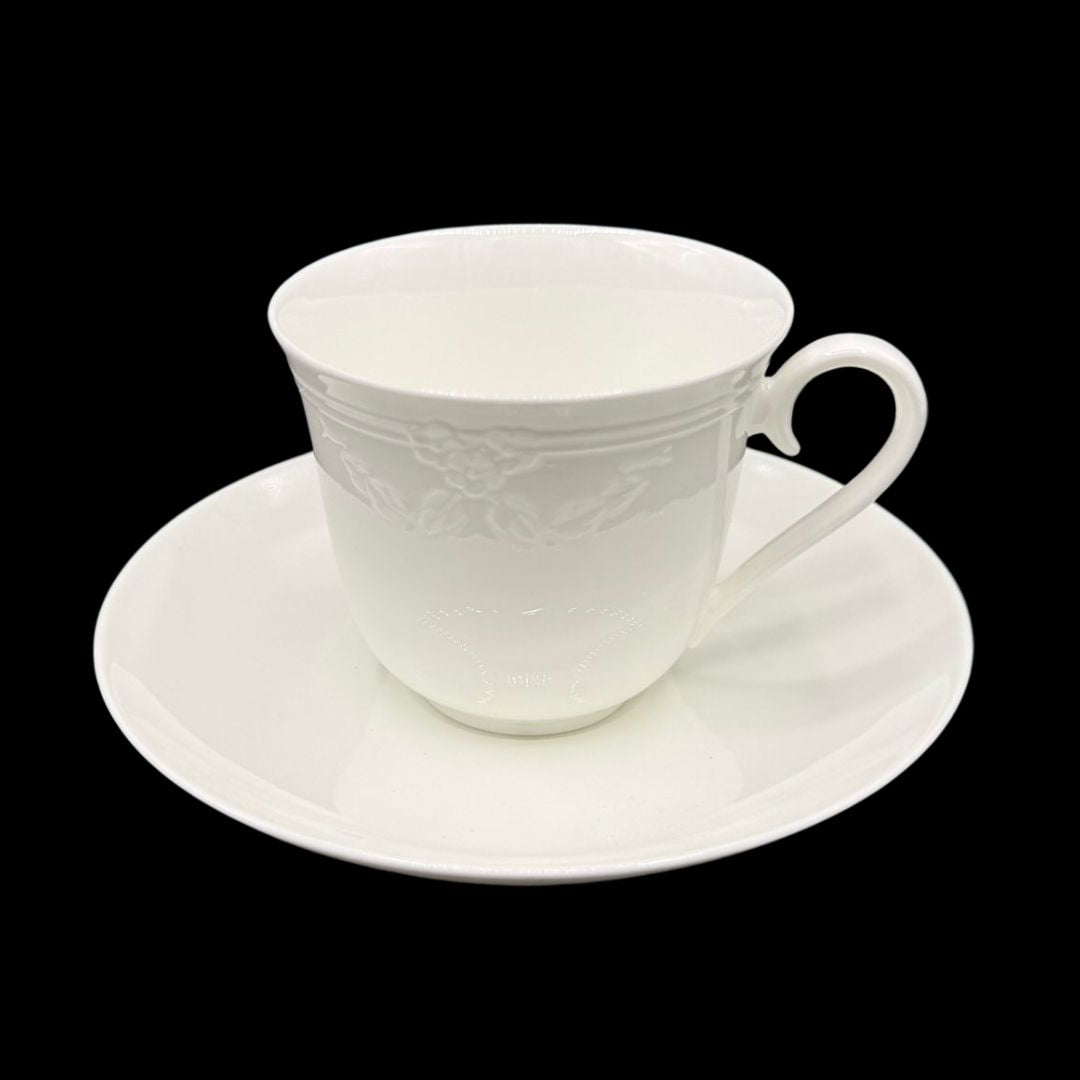 Villeroy & Boch Fiori Weiß: Kaffeetasse / Tasse mit Unterteller