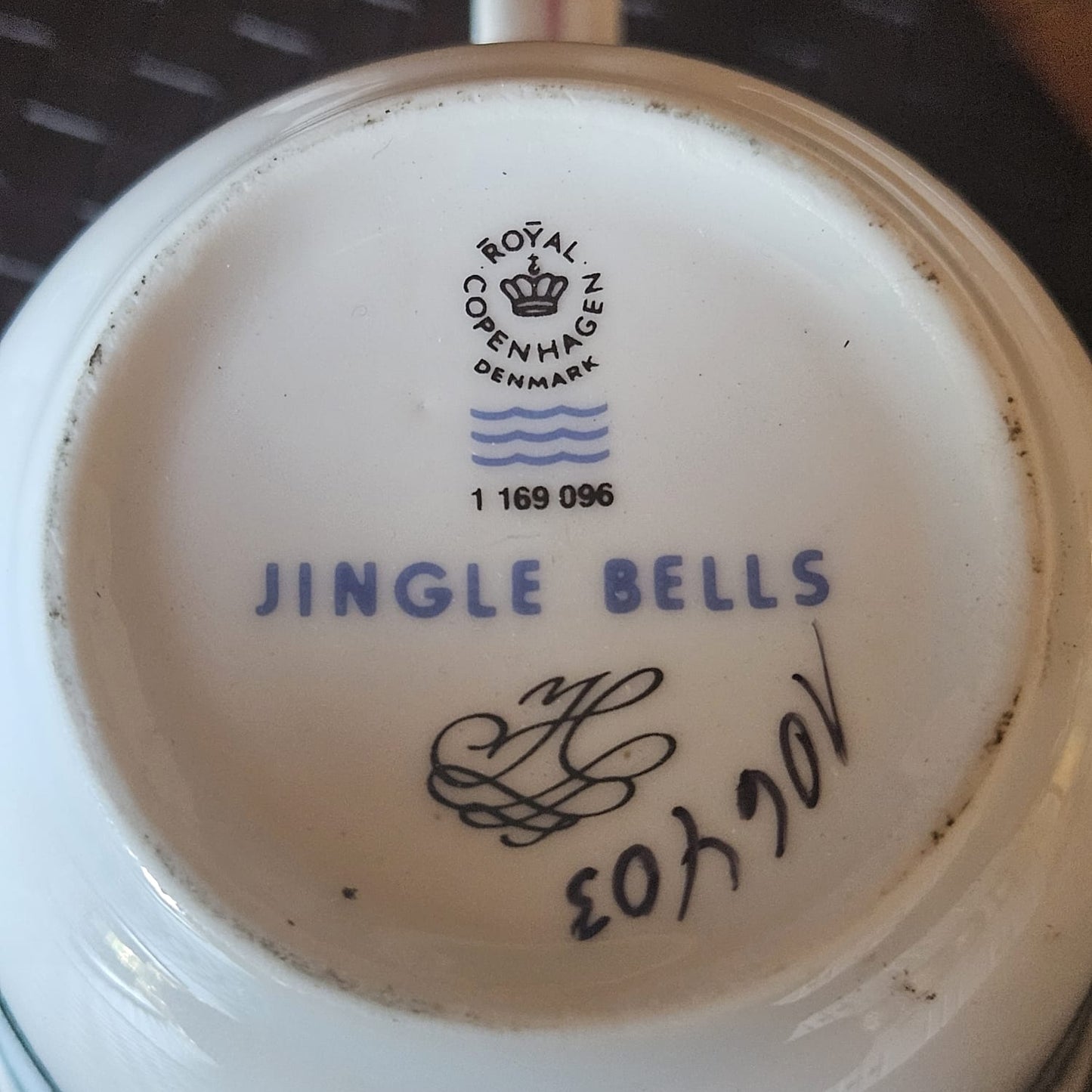 Royal Copenhagen Jingle Bells: Kaffeetasse / Tasse, groß mit Unterteller
