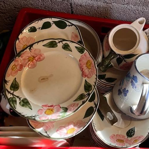 Scherbenkiste – Porzellan zum Basteln (Paket bis 5 kg)