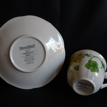 Villeroy & Boch Geranium Malva: Kaffeetasse / Tasse mit Unterteller (7120882139273)