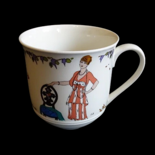 Villeroy & Boch Design 1900: Kaffeetasse / Tasse - rotes Kleid (7120903929993)