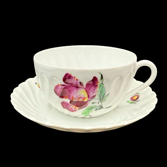 Nymphenburg Welle gerippt: Teetasse / Tasse mit Unterteller - Motiv 19 (15113668952388)