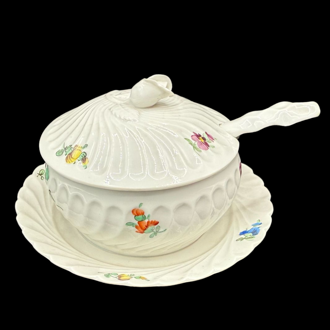 Nymphenburg Wellen gerippt: Honigtopf (15149172588868)