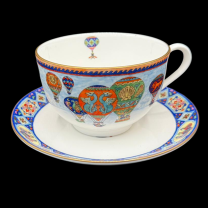 Royal Worcester Flights of Fancy: Teetasse / Tasse mit Unterteller (15158506127684)