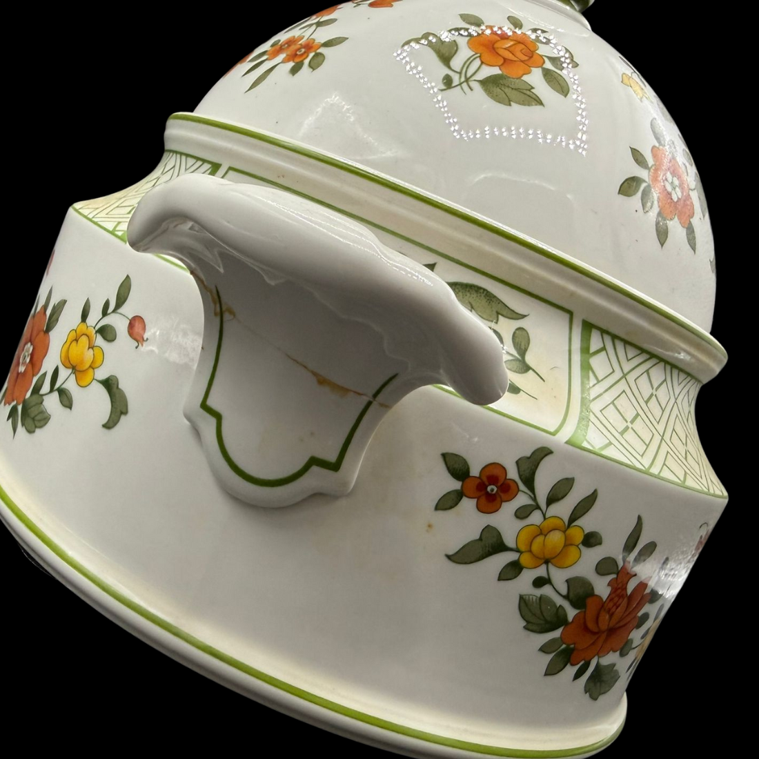 Villeroy & Boch Summerday: Terrine / Suppenterrine ohne Deckel - mittel und Griff geklebt