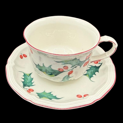 Villeroy & Boch Holly: Kaffeetasse / Teetasse / Tasse mit Unterteller - Weihnachten