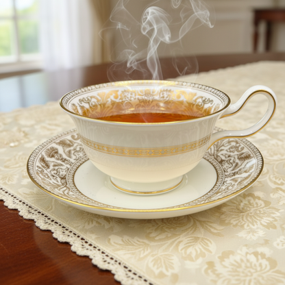 Wedgwood Gold Florentine: Teetasse / Tasse mit Unterteller