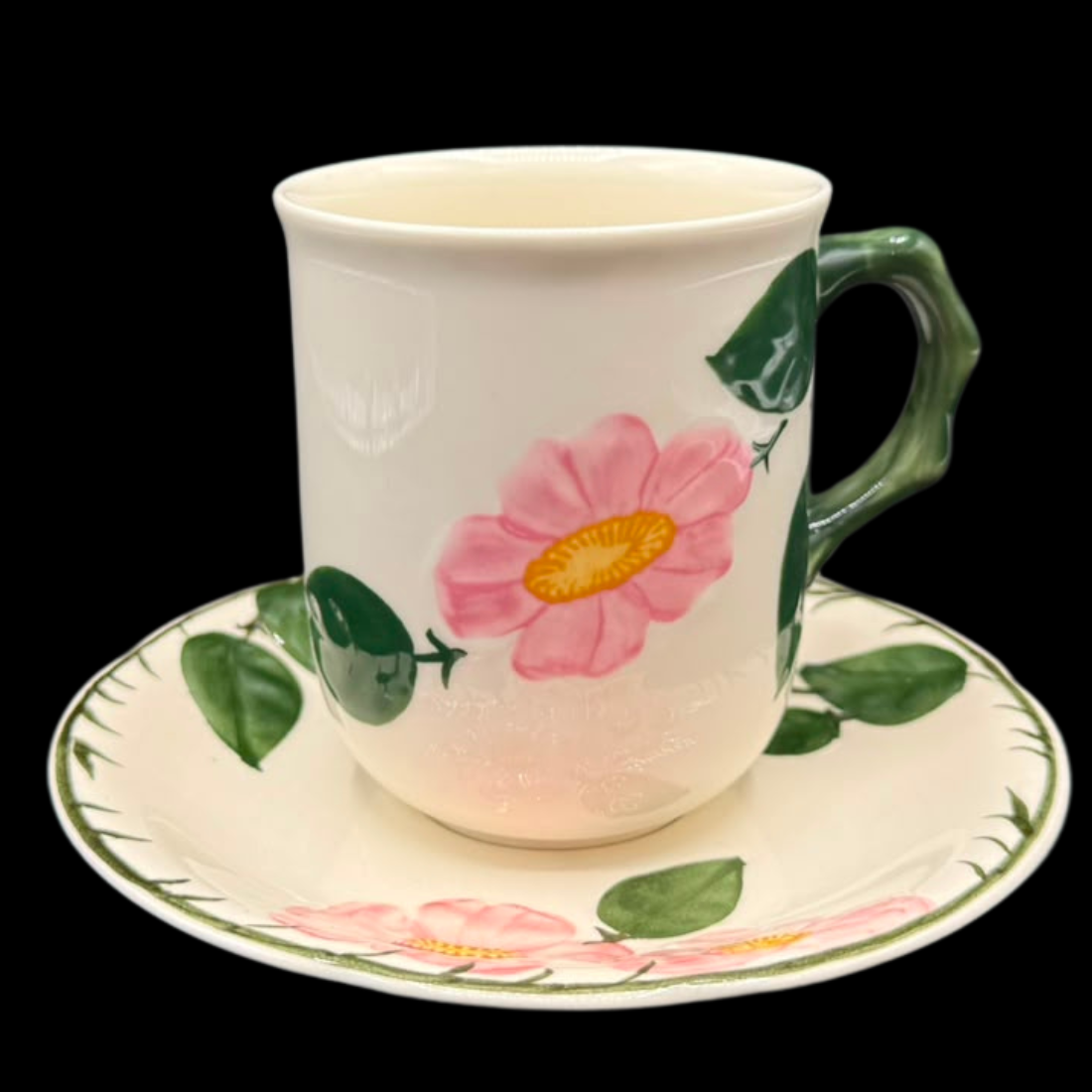 Villeroy & Boch Wildrose: Kaffeebecher / Henkelbecher mit Unterteller