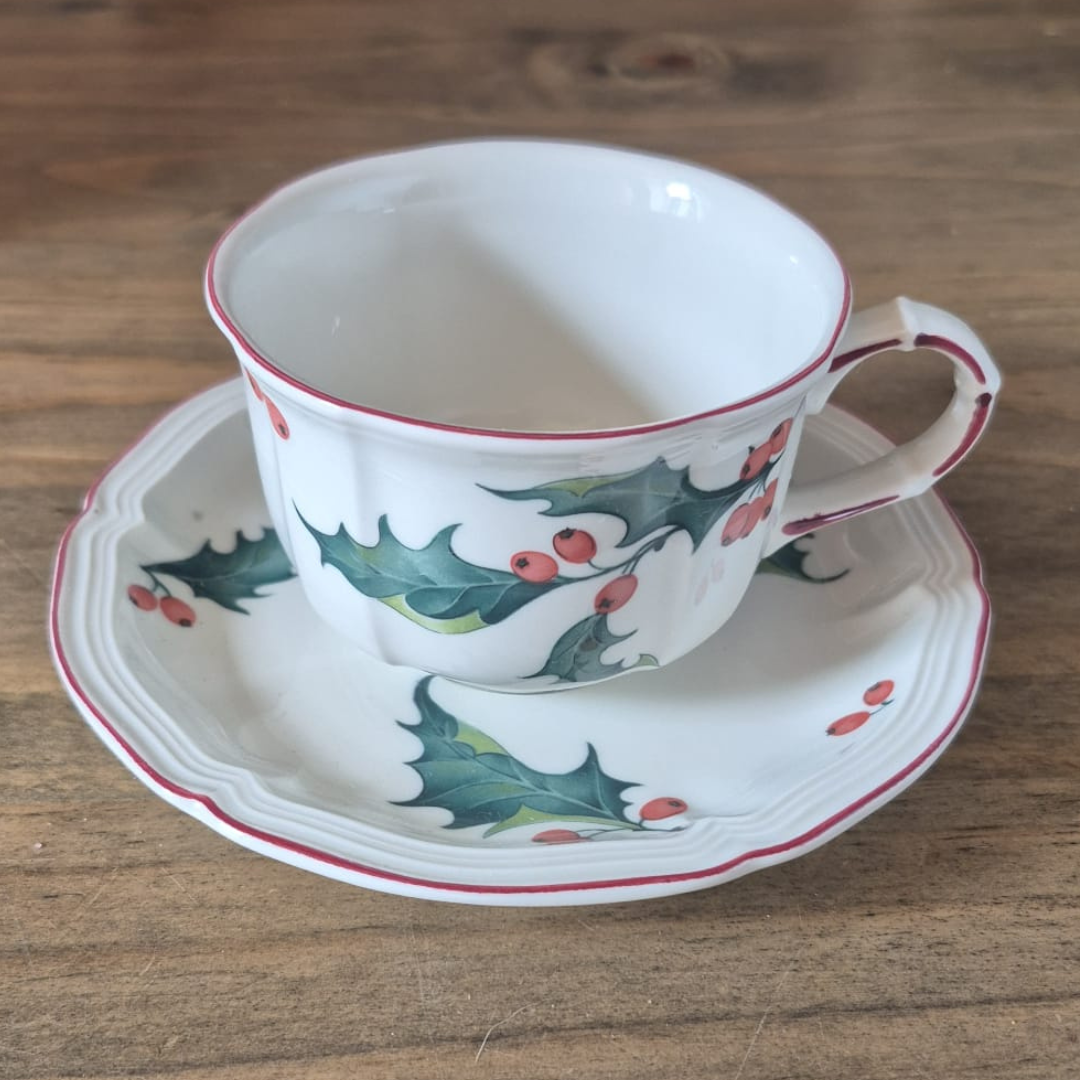Villeroy & Boch Holly: Kaffeetasse / Teetasse / Tasse mit Unterteller - Weihnachten (15123863667012) (15123869991236) (15123883819332) (15123888898372)