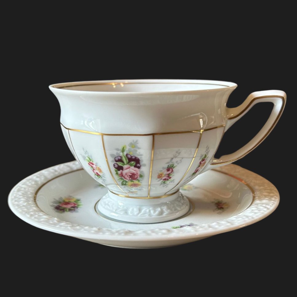 Rosenthal Classic Maria: Kaffeetasse mit Unterteller - Blumendekor mit Gold (8978784321860) (14849985577284)