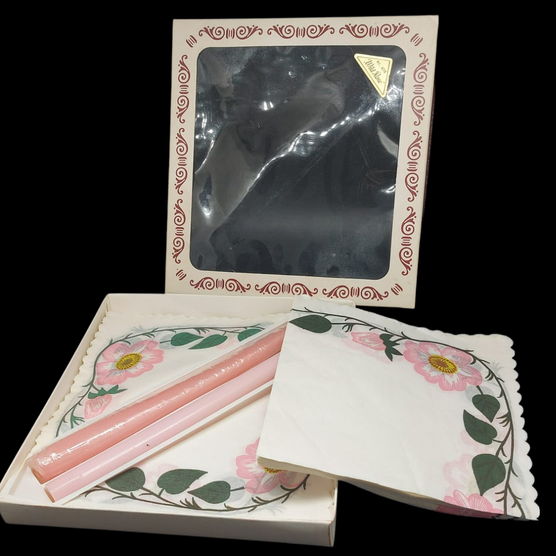 Villeroy & Boch Wildrose: Packung Papierservietten und 2 Kerzen (8742330728772)