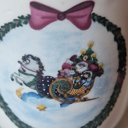 Royal Copenhagen Jingle Bells: Kaffeetasse / Tasse, groß mit Unterteller
