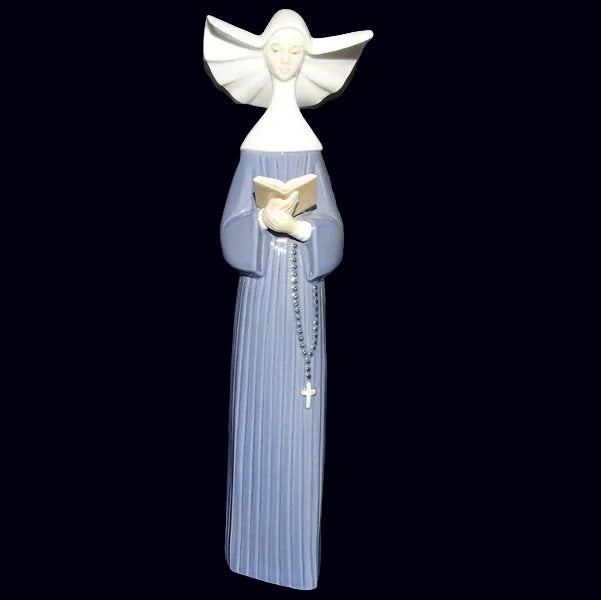 Lladró - spanische Porzellanfigur: Nonne mit Buch / lesende Nonne - neu