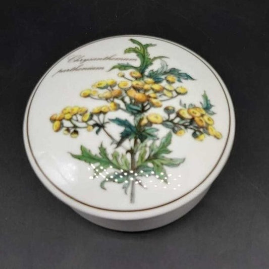 Villeroy & Boch Botanica: Deckeldose 10 cm Chrysanthemum Parthenium Villeroy & Boch (7120852549769)