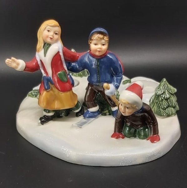 Villeroy & Boch Christmas Toys: Kinder im Schnee Porzellanfigur Villeroy & Boch (7121066197129)