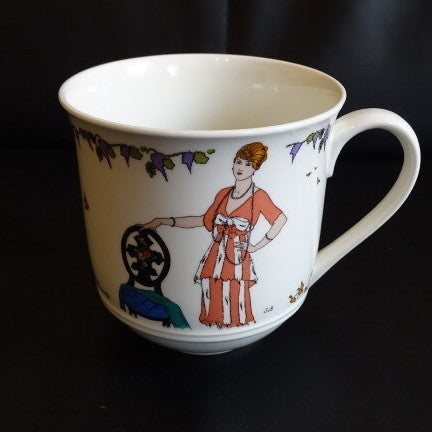 Villeroy & Boch Design 1900: Kaffeetasse / Tasse - rotes Kleid Villeroy & Boch (7120903929993)