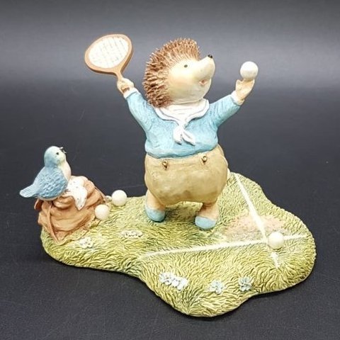 Villeroy & Boch Foxwood Tales Figur Sports at Foxwood: Willy Hedgehog - Matchball Villeroy & Boch (7120957407369)