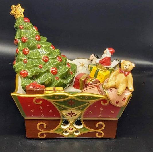 Villeroy & Boch Christmas Toys Memory Santas Schlittenfahrt: Korb mit Tannenbaum und Spiezeug - neu Porzellanladen.online (7120922542217)
