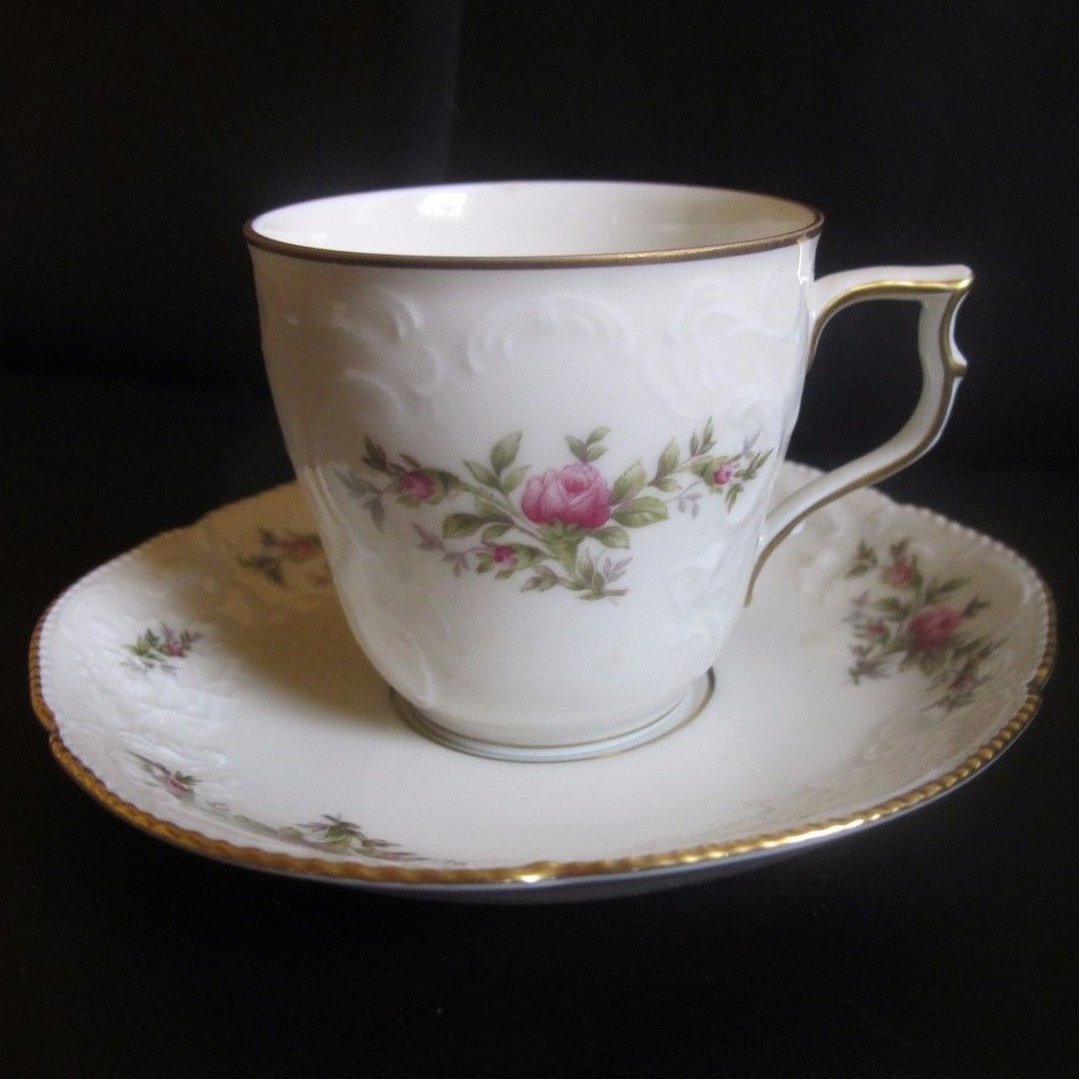 Rosenthal Classic Rose Moosrose: Kaffeetasse / Tasse, klein mit Unterteller Rosenthal (7120943349897)