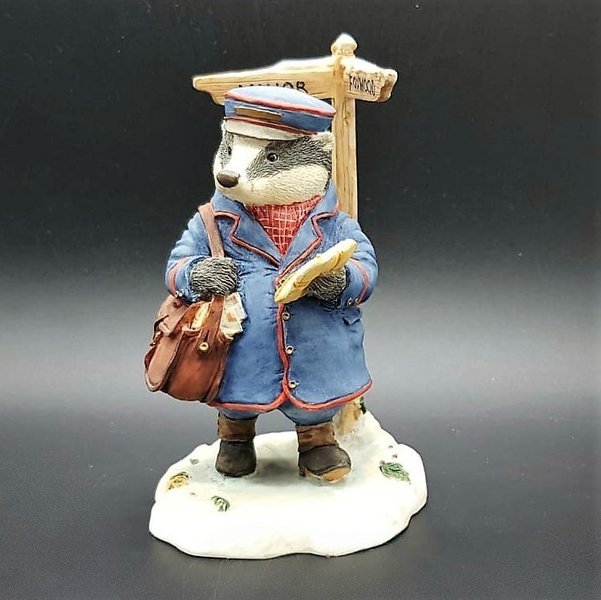 Villeroy & Boch Foxwood Tales Figur Winter at Foxwood: Mr. Gruffey Late Delievery Villeroy & Boch (7120965402761)