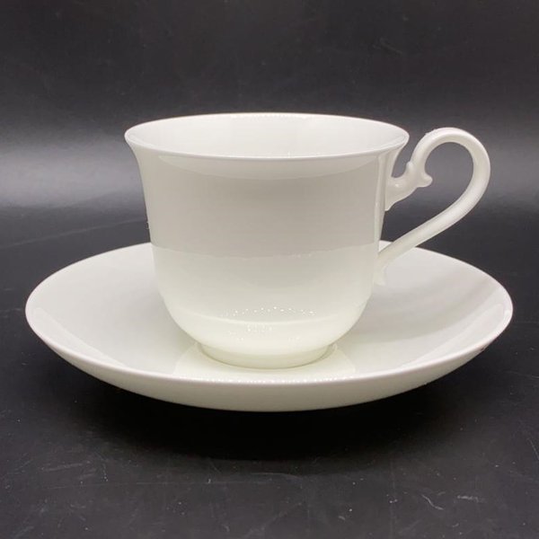 Villeroy & Boch Royal weiß: Kaffeetasse / Tasse mit Unterteller Villeroy & Boch (7121058726025)