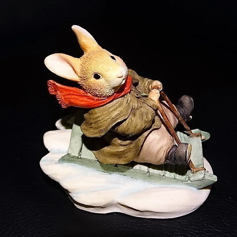 Villeroy & Boch Foxwood Tales Figur: Winter at Foxwood / Rue rabbit - Fun in the snow Villeroy & Boch (7120826826889)