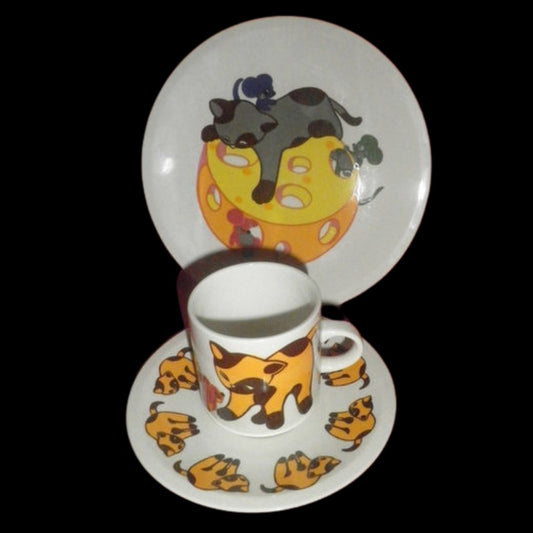 Villeroy & Boch: dreiteiliges Kindergedeck Katze (Tasse mit Unterteller und Kuchenteller) Porzellanladen.online (7120711745673)